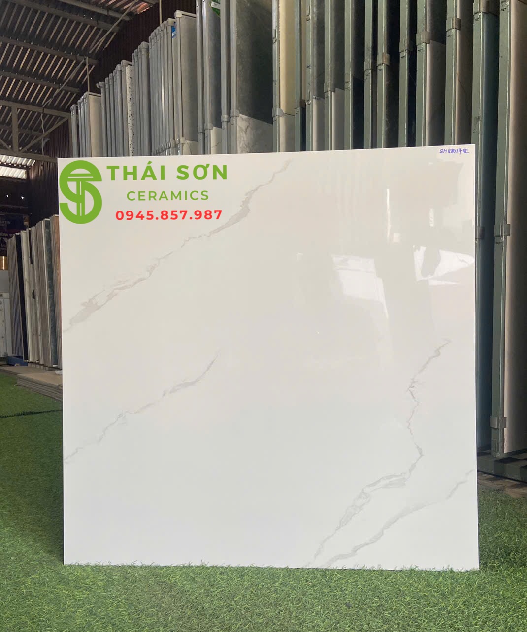 Gạch TTC 80x80 bóng kiếng lát nền trắng vân mây
