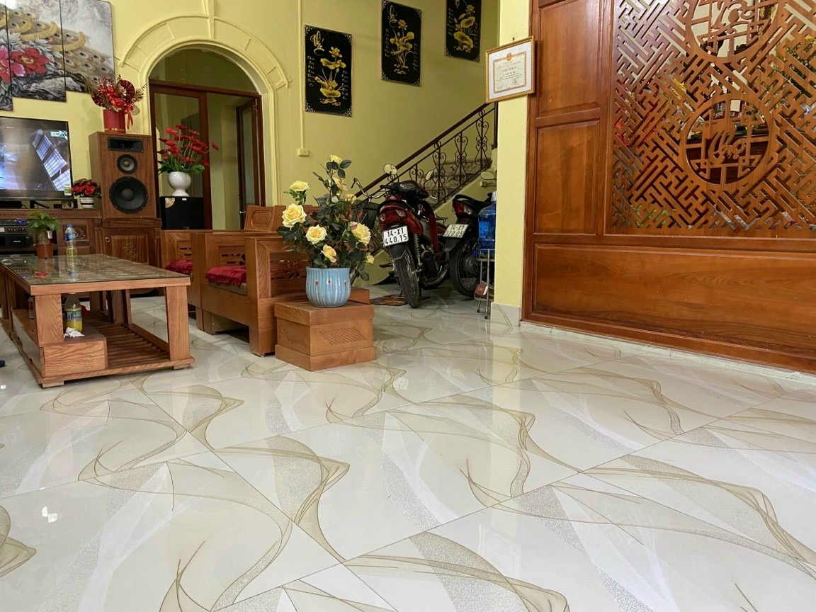 TRUNG TÂM PHÂN PHỐI VLXD GẠCH MEN CAO CẤP GIÁ RẺ
