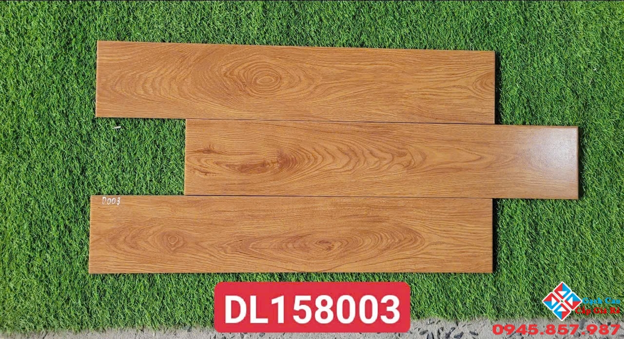 Gạch giả gỗ trung quốc 15x80 lát nền vân gỗ đỏ