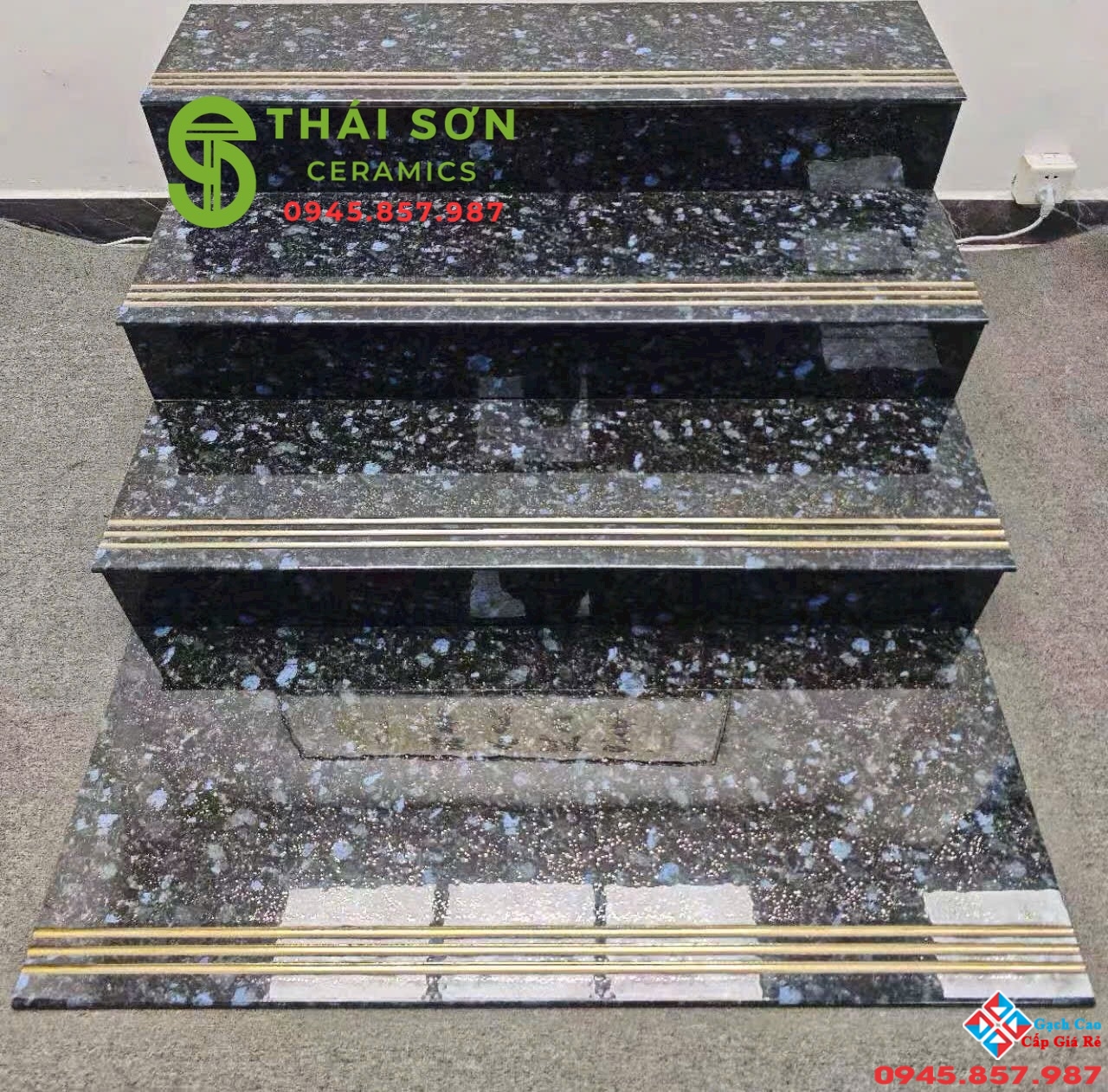Gạch lát cầu thang 47x120 khắc kim vàng mè hoa cương
