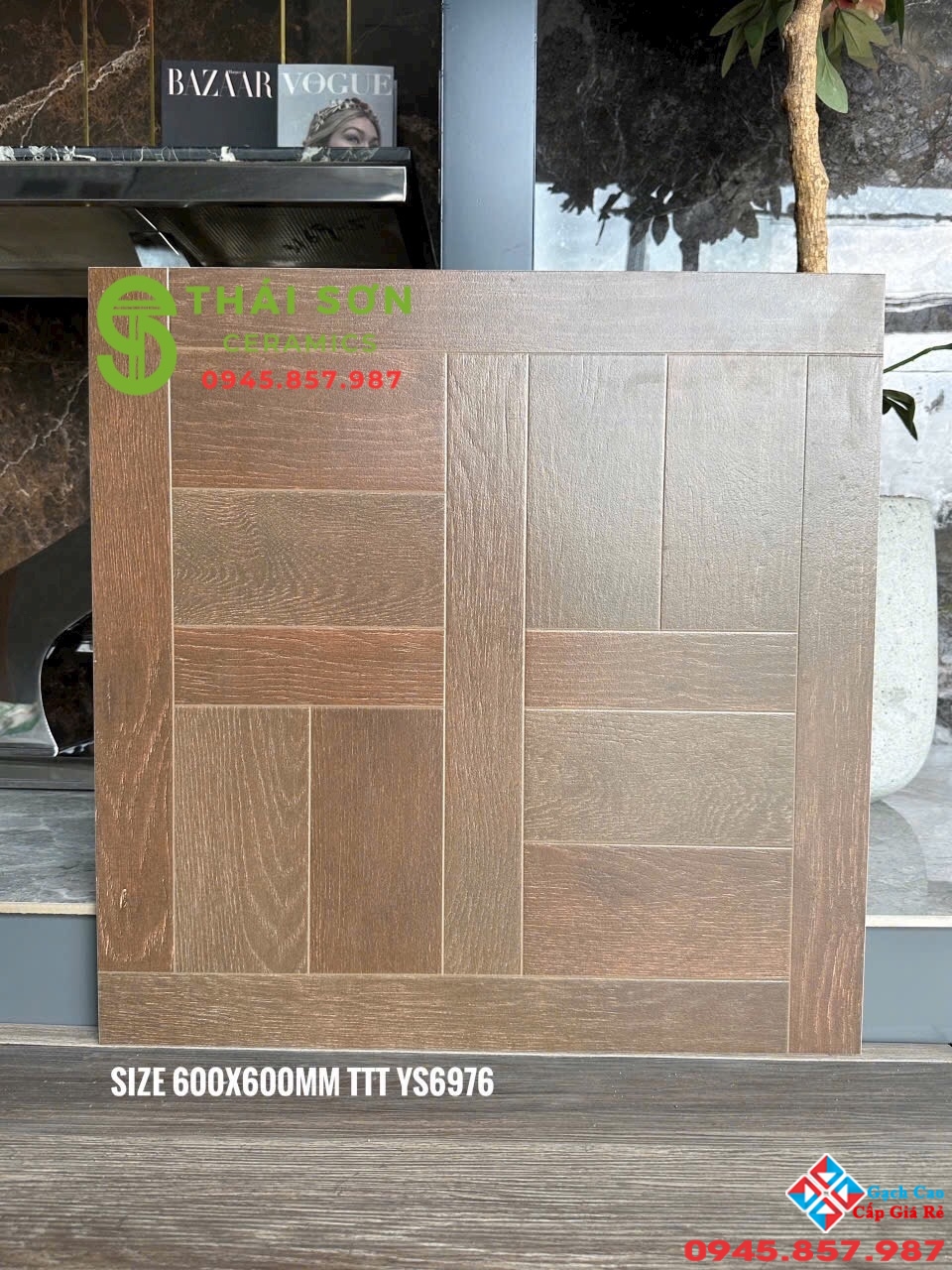 Phòng khách lát gạch giả gỗ 60x60 trung quốc