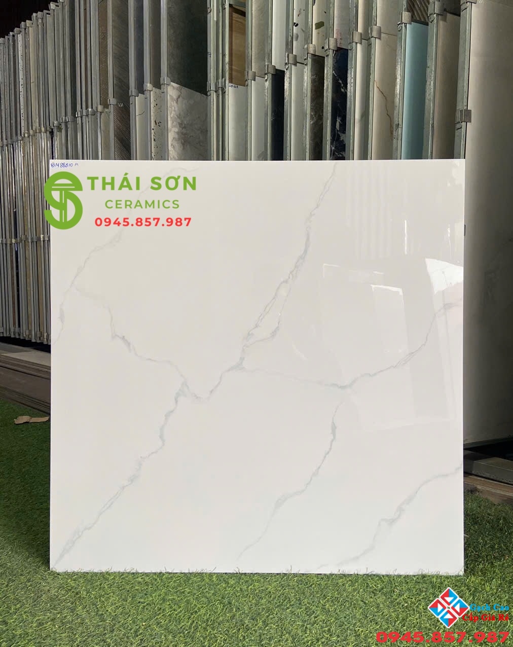 Gạch prime 80x80 màu trắng vân mây lát nền bóng kiếng