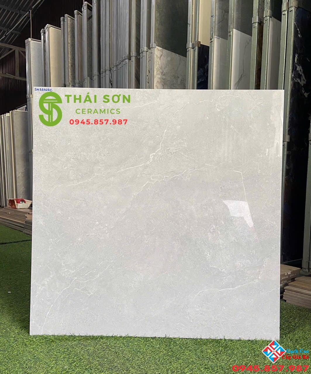 Gạch catalan 80x80 bóng kiếng lát nền sảnh trung tâm thương mại