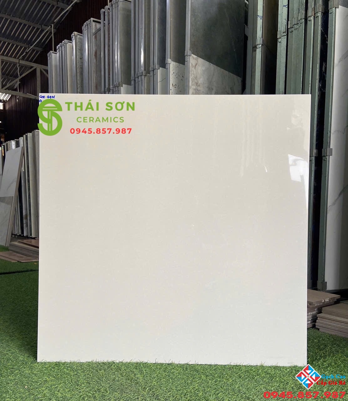 Gạch 80x80 lát nền cmc bóng kiếng vân xà cừ vàng