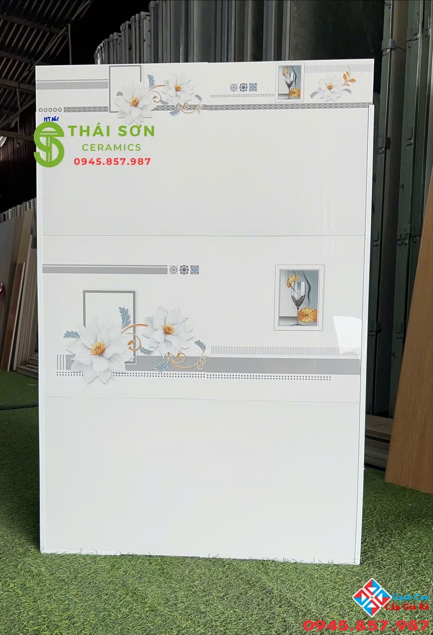 Gạch hà thanh 30x60 bóng kiếng màu trắng ko vân ốp tường