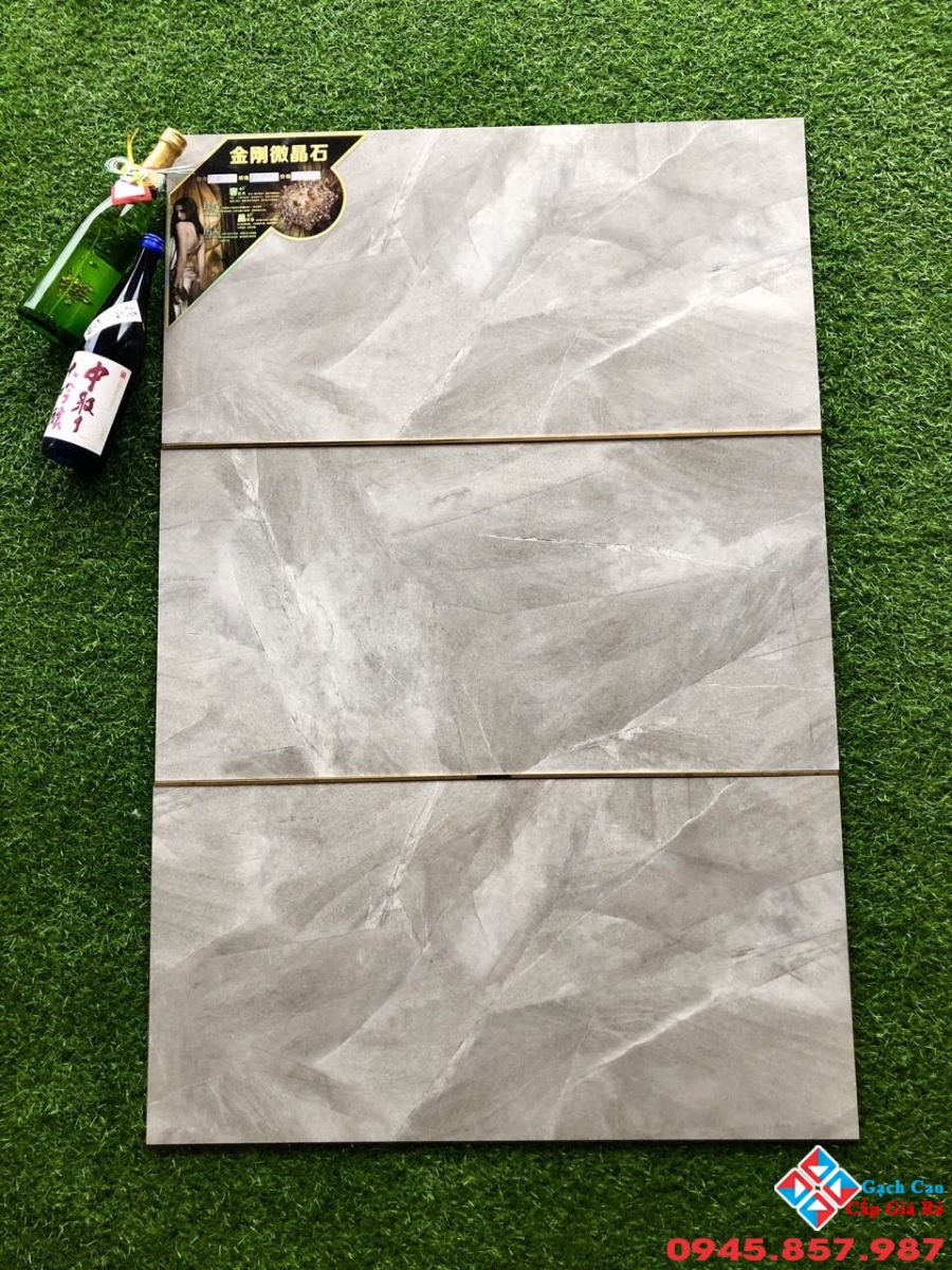 đá bóng kiếng 40x80 trung quốc-1
