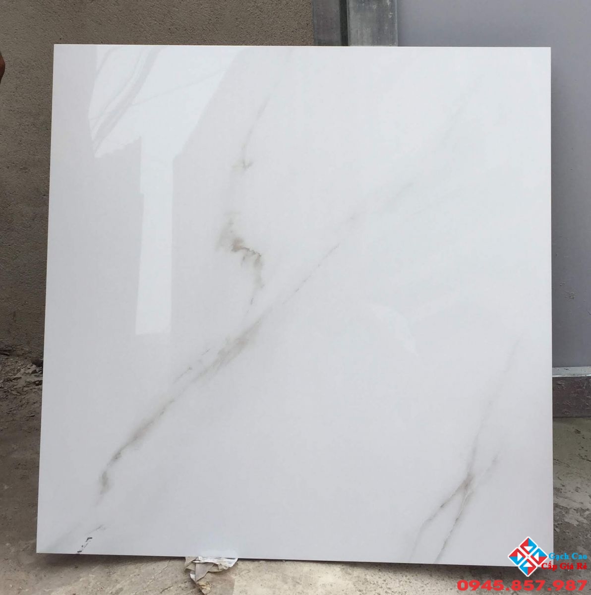Gạch lát nền 60x60 bóng kiếng á mỹ