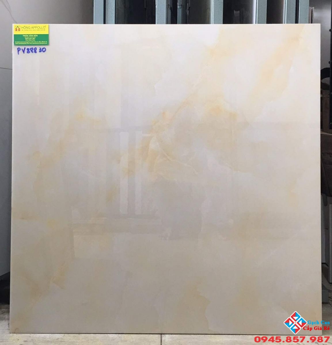Gạch vi tinh 80x80 vân vàng