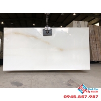 Gạch ốp lát sảnh lớn biệt thự 120x240 bóng kiếng cao cấp