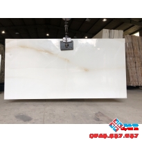 Gạch ốp lát sảnh lớn biệt thự 120x240 bóng kiếng cao cấp