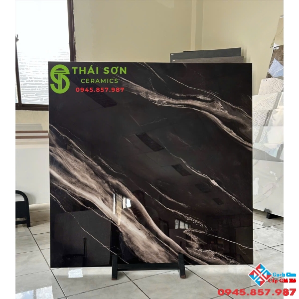Gạch trung quốc 100x100 đen tuyền đường vân tia sét sang trọng