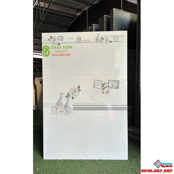 Gạch vitto hoàn mỹ 40x80 ốp tường bóng kiếng trắng xám