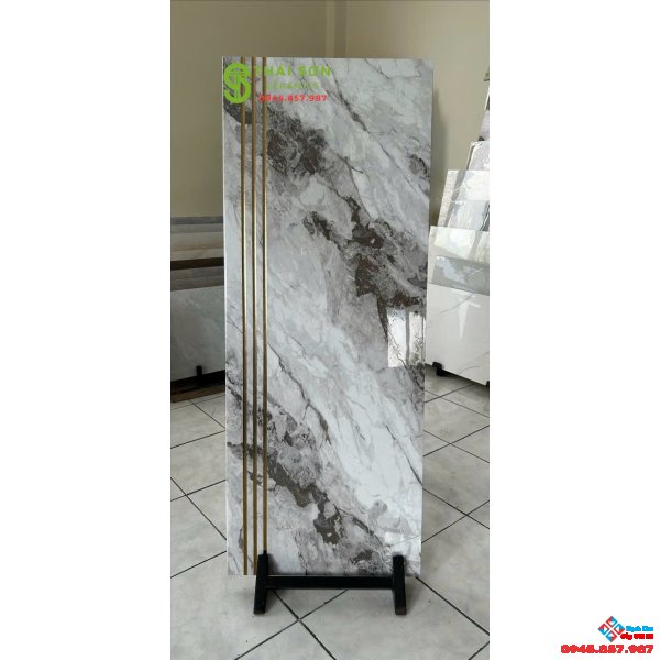 Gạch bậc cầu thang 47x120 trung quốc màu trắng vân đá marble