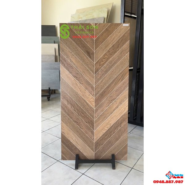 Gạch 60x120 trung quốc vân gỗ ghép xương cá màu nâu sáng