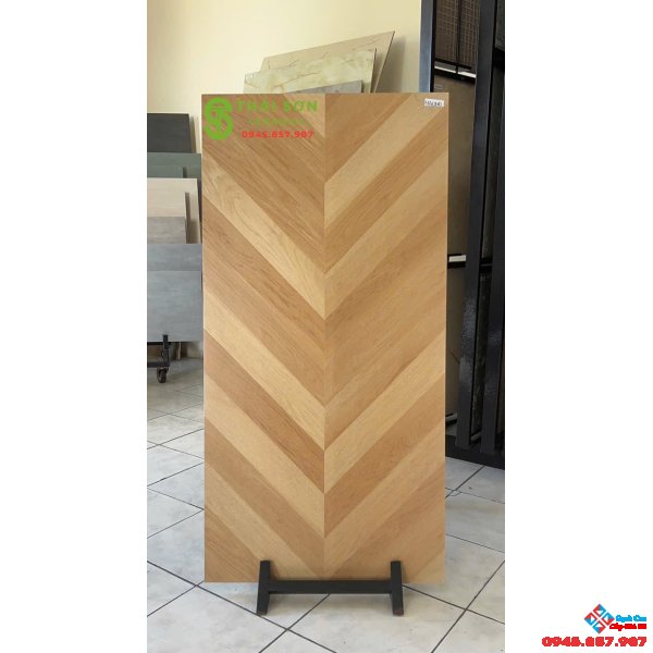 Gạch 60x120 trung quốc vân gỗ ghép xương cá màu vàng sồi
