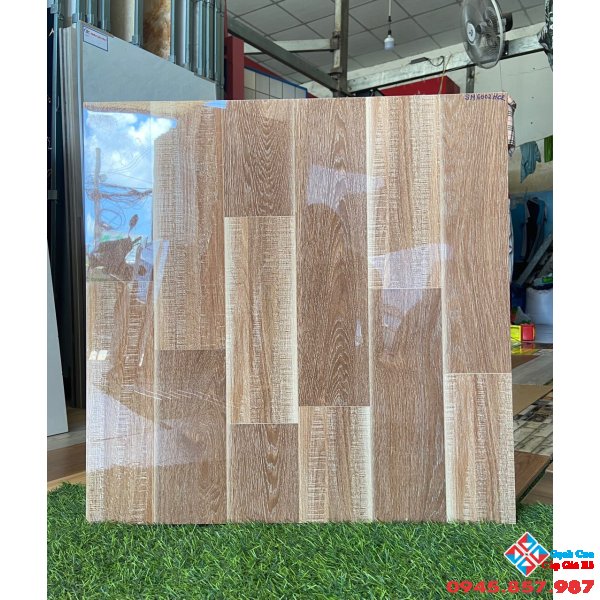 Gạch lót nền vân gỗ 60x60 bóng kiếng giá rẻ