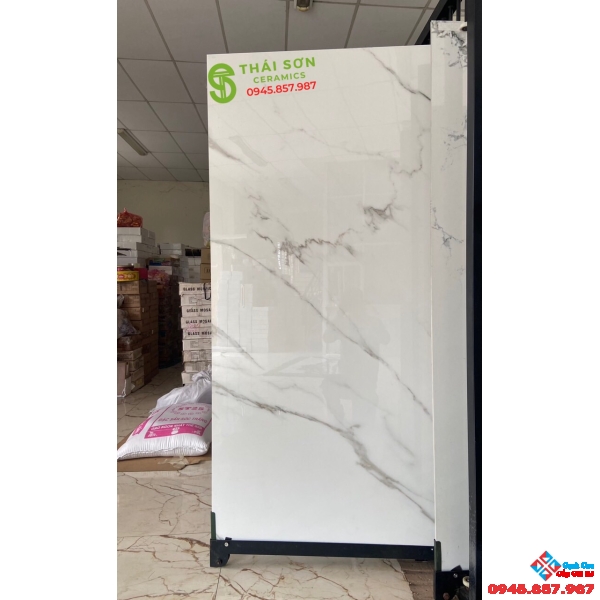 Gạch lát nền 90x180 trắng vân mây bóng kiếng nhập khẩu