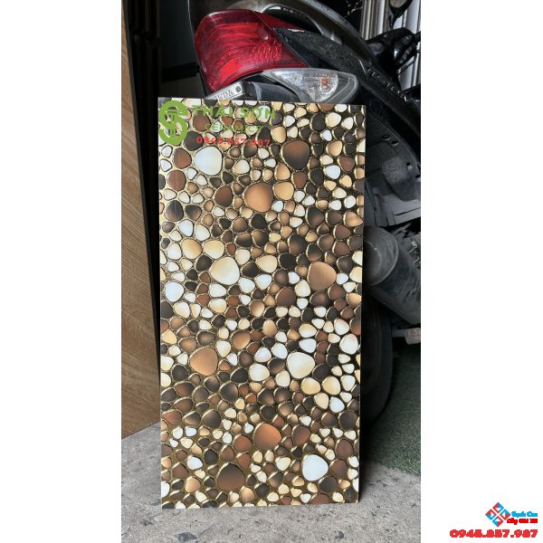 Gạch điểm 30x60 trung quốc trang trí mạ vàng đa sắc màu giả sỏi